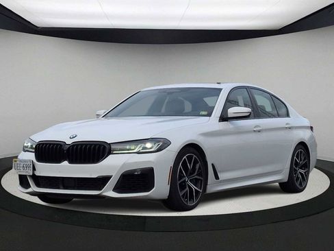 Used 2021 BMW M550i xDrive w/ Executive Package image 4