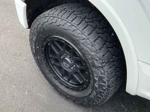 Used 2016 Ford F150 XLT w/ Equipment Group 302A Luxury image 6