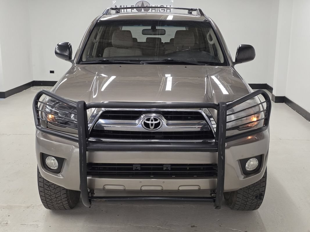 Used 2006 Toyota 4Runner SR5 AWD/4WD image 2