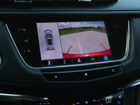 Used 2021 Cadillac XT5 Premium Luxury image 27