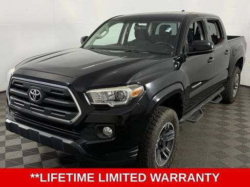 Used 2016 Toyota Tacoma SR5 w/ Towing Package RWD image 3