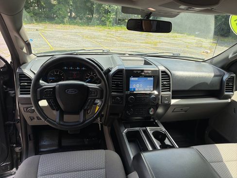 Used 2017 Ford F150 XLT w/ Equipment Group 301A Mid AWD/4WD image 18