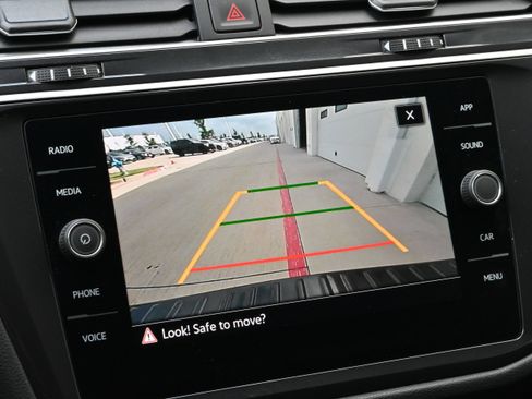 Used 2024 Volkswagen Tiguan S image 20