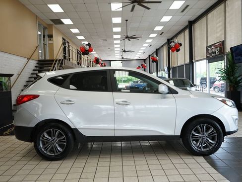 Used 2015 Hyundai Tucson GLS w/ Option Group 02 AWD/4WD image 16