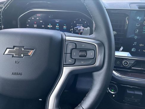 Used 2024 Chevrolet Silverado 1500 LT Trail Boss w/ Protection Package AWD/4WD image 28