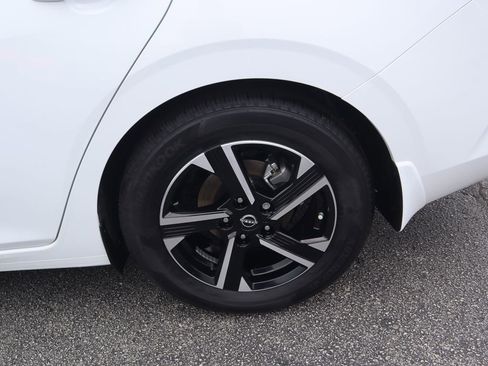 New 2025 Nissan Sentra SV w/ All-Weather Package image 9