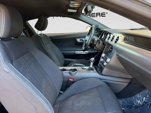 Used 2020 Ford Mustang GT RWD image 29