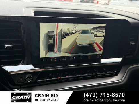 Used 2025 Chevrolet Silverado 1500 High Country w/ Technology Package image 17