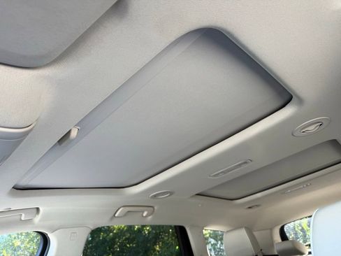 Used 2023 Buick Enclave Avenir w/ Avenir Technology Package image 47