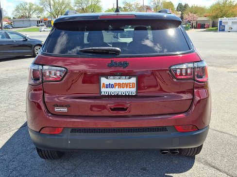 Used 2022 Jeep Compass Latitude w/ Convenience Group AWD/4WD image 6