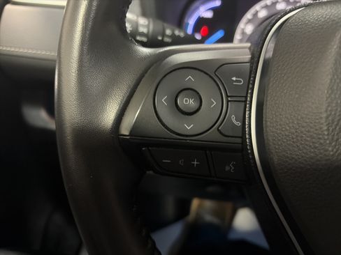Used 2020 Toyota RAV4 Limited w/ Carpet Mat Package AWD/4WD image 16