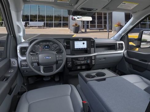New 2026 Ford F250 XL w/ XL Off-Road Package AWD/4WD image 9