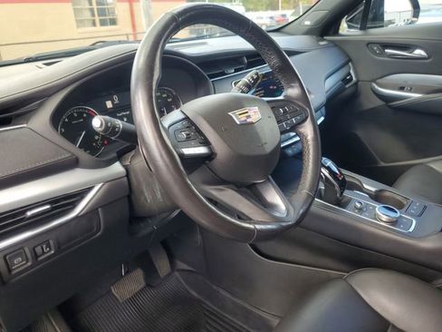 Used 2021 Cadillac XT4 Premium Luxury w/ Cold Weather Package image 17