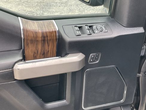 Used 2020 Ford F150 Lariat AWD/4WD image 29