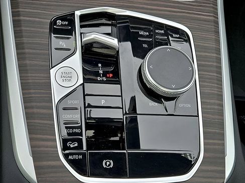 Used 2025 BMW X5 xDrive40i w/ Climate Comfort Package image 28