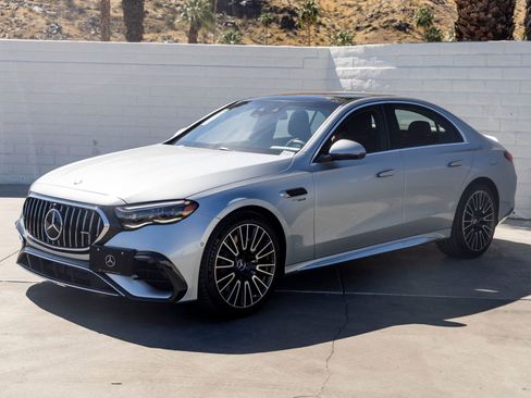 Used 2025 Mercedes-Benz E 53 AMG e 4MATIC Sedan image 5