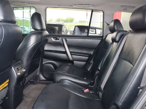 Used 2010 Toyota Highlander SE AWD/4WD image 34