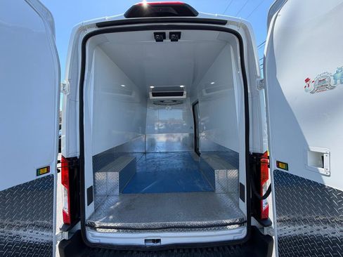 Used 2023 Ford Transit 250 148 High Roof RWD image 17