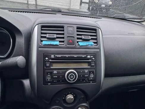 Used 2012 Nissan Versa SV w/ Convenience Pkg image 11