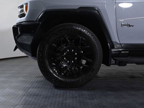 Used 2025 GMC Hummer EV 3X w/ LPO, Illumination Package AWD/4WD image 23