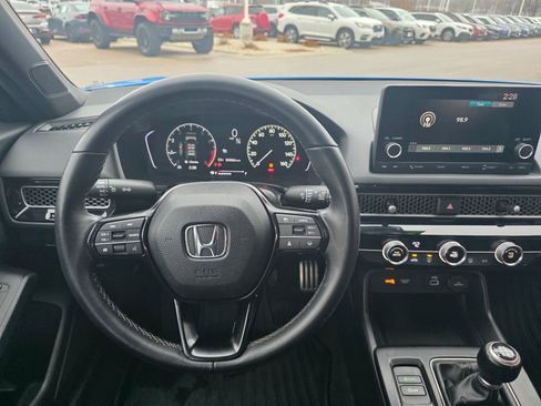 Used 2022 Honda Civic Sport image 12