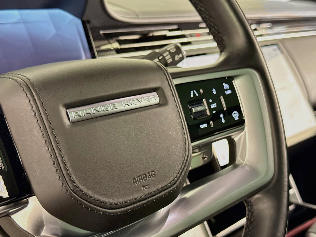 Used 2024 Land Rover Range Rover SE AWD/4WD image 19