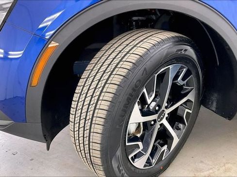 Used 2023 Kia Sportage EX FWD image 33