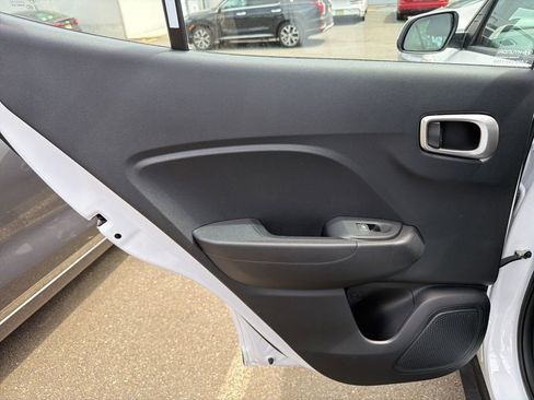 Certified 2023 Hyundai Venue SEL w/ Cargo Package FWD image 14