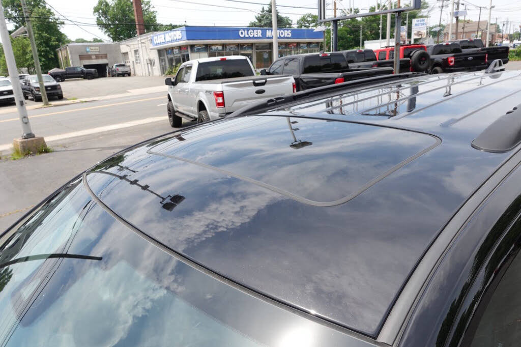 Used 2024 Dodge Durango R/T w/ Blacktop Package AWD/4WD image 8