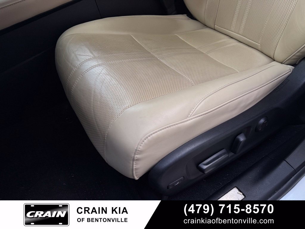 Used 2022 Lexus RX 350L Luxury w/ Accessory Package (Z1) FWD image 24