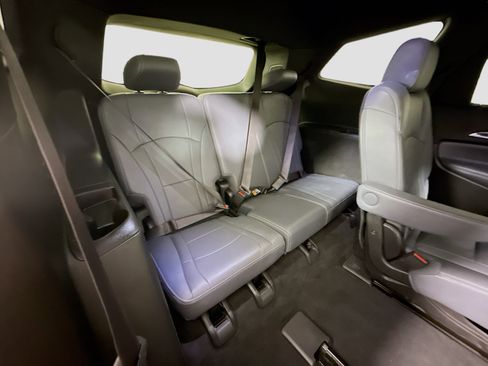 Used 2024 Buick Enclave Premium AWD/4WD image 41