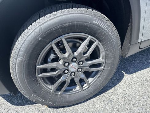 New 2026 GMC Acadia Elevation AWD/4WD image 11