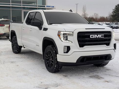 Used 2022 GMC Sierra 1500 Elevation image 3