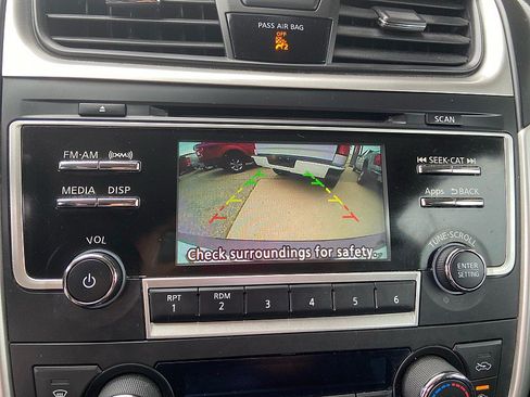 Used 2016 Nissan Altima 2.5 SL w/ Moonroof Package FWD image 18
