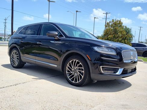 Used 2019 Lincoln Nautilus Reserve FWD image 16