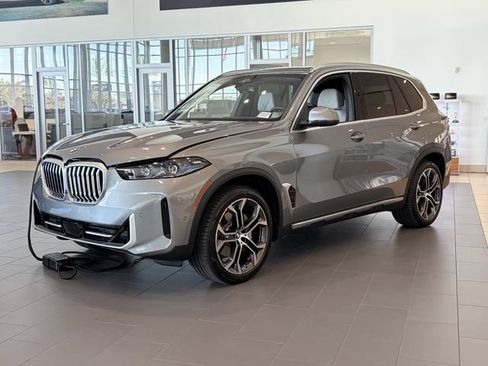 Used 2026 BMW X5 xDrive40i w/ Climate Comfort Package AWD/4WD image 1