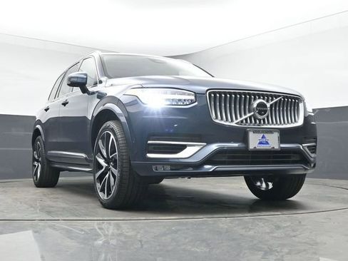 Used 2023 Volvo XC90 B6 Plus w/ Protection Package Premier AWD/4WD image 39