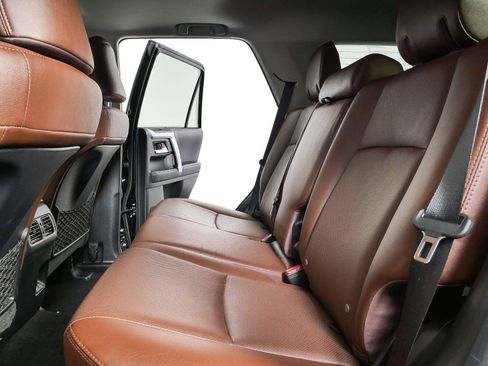 Used 2022 Toyota 4Runner Limited RWD image 19