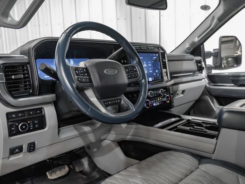 Used 2024 Ford F350 Limited w/ FX4 Off-Road Package AWD/4WD image 15