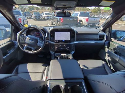 Used 2025 Ford F150 Lariat w/ Equipment Group 501A Mid image 21