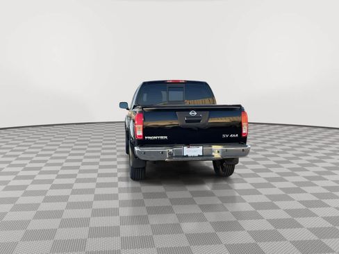 Used 2015 Nissan Frontier SV w/ SV Value Truck Package image 7