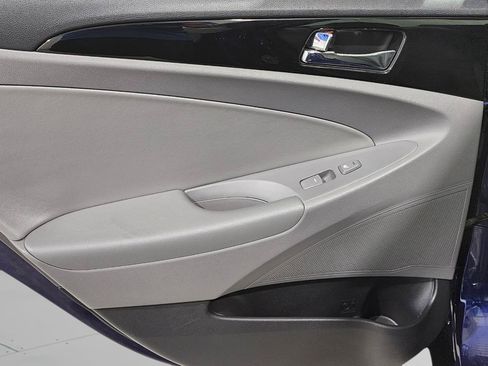 Used 2012 Hyundai Sonata Limited w/ Navigation Pkg FWD image 29