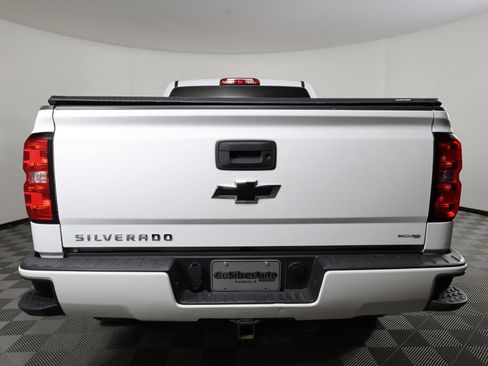 Used 2018 Chevrolet Silverado 1500 Custom image 3