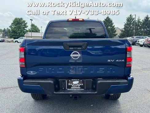 Used 2023 Nissan Frontier SV w/ Tow Package AWD/4WD image 6