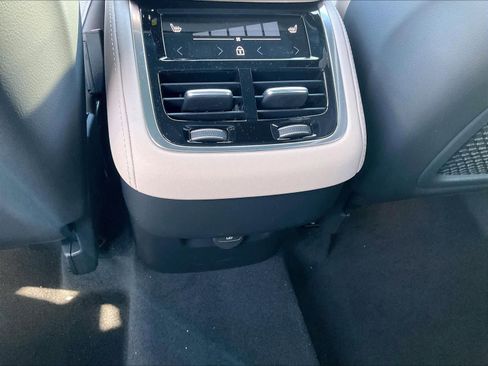 New 2026 Volvo XC90 B6 Plus w/ Protection Package Premier image 16
