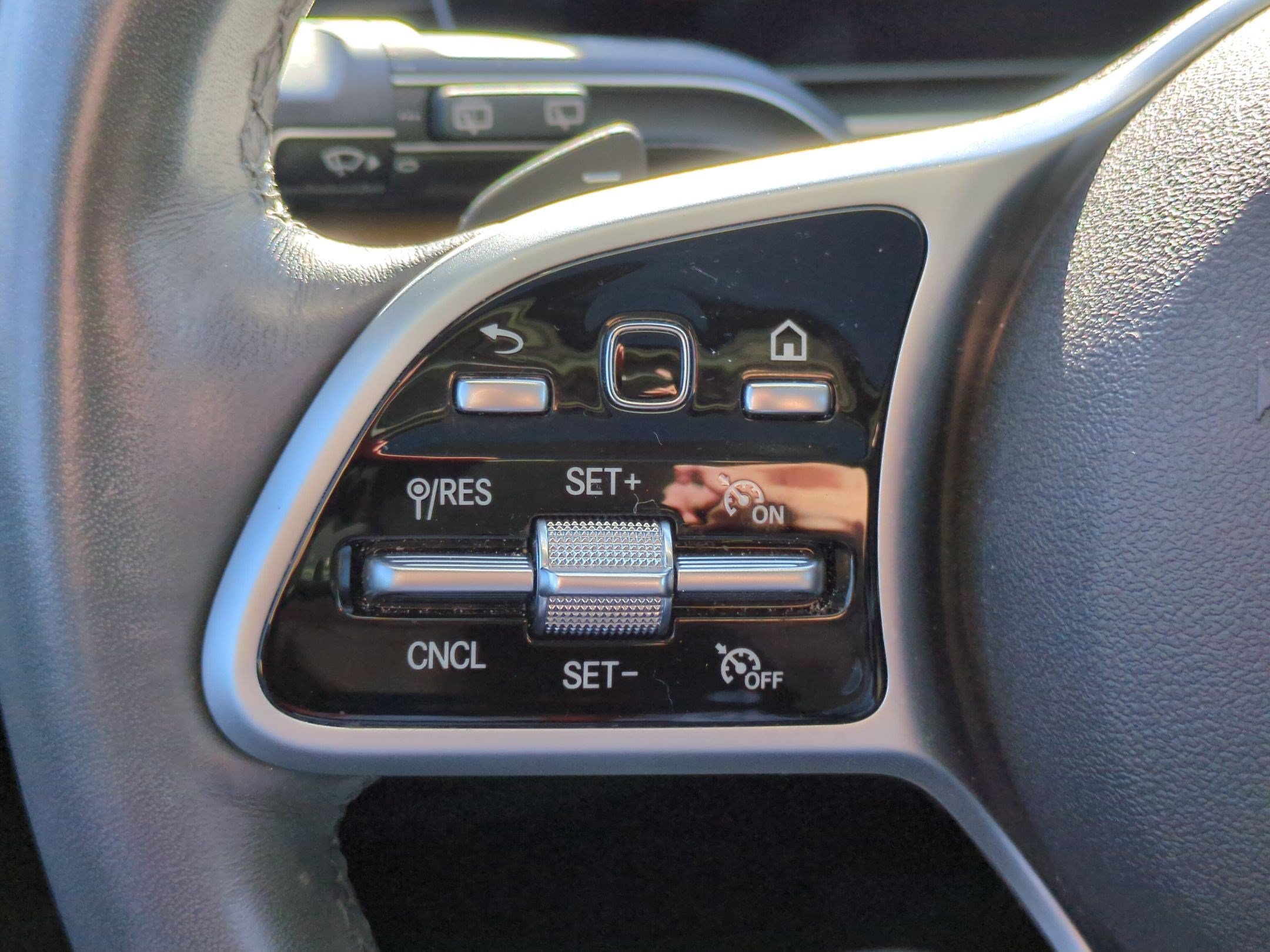 Used 2020 Mercedes-Benz GLE 350 4MATIC image 18
