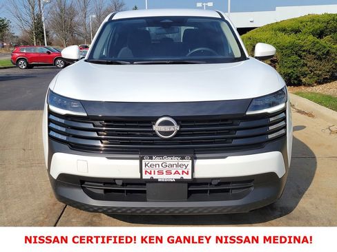 Certified 2025 Nissan Kicks SV AWD/4WD image 8
