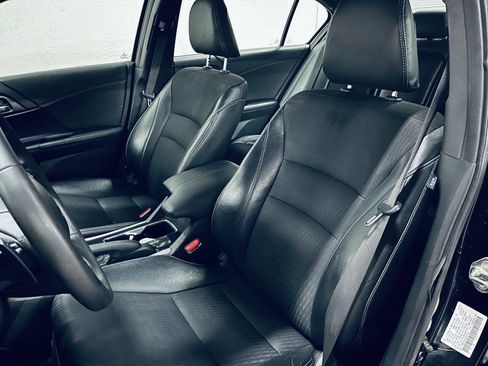 Used 2017 Honda Accord Sport image 17