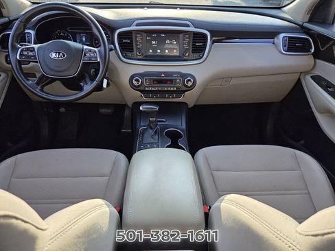 Used 2020 Kia Sorento LX w/ LX I4 Convenience Package AWD/4WD image 15