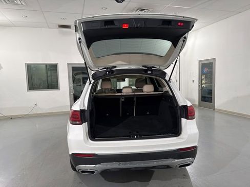 Used 2022 Mercedes-Benz GLC 300 w/ Premium Package Lite image 13